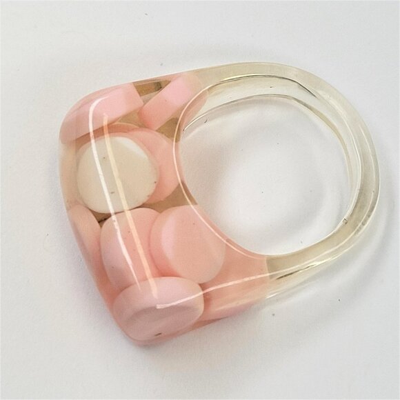 Lucite Resin Rings Pink and White Pill Beads See Through Rectangular Ring - Picture 1 of 9